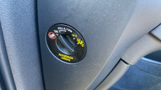 Volvo Xc40 1.5 T4 Recharge PHEV Plus Dark 5dr Auto Estate